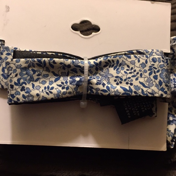 Men's Bow Tie - Picture 5 of 5